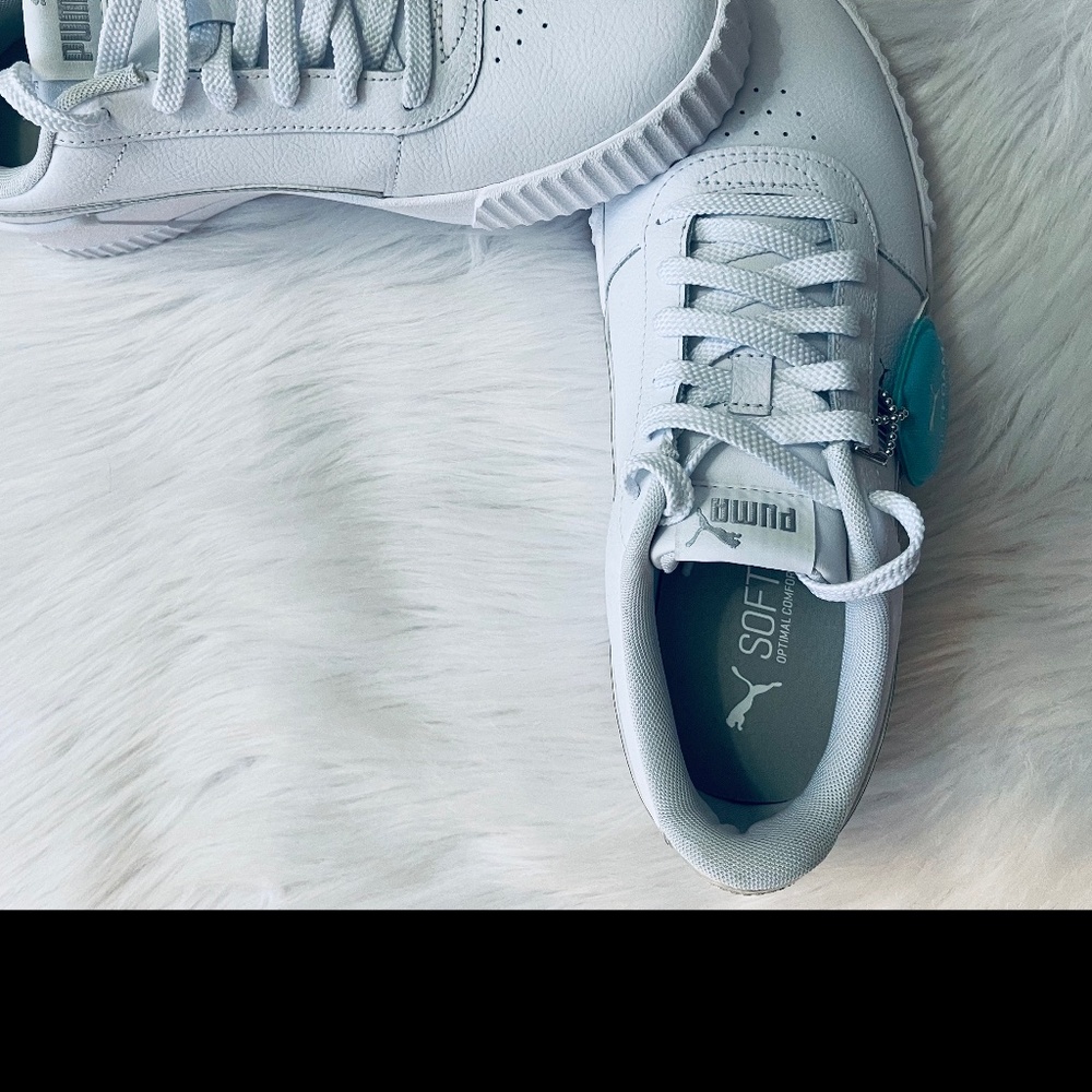 Puma Carina Iridescent Women's Athletic Sneakers White - Size 9